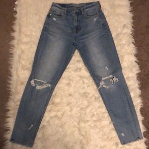 American Eagle ripped mom jeans